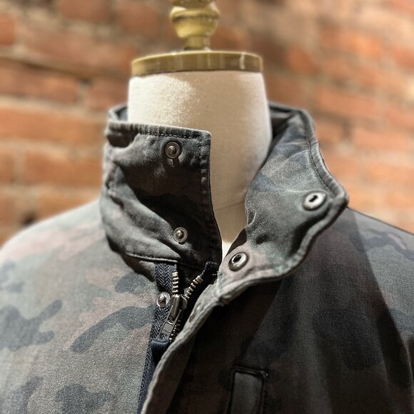 James Perse Camo Utility Jacket - Picture 5 of 9